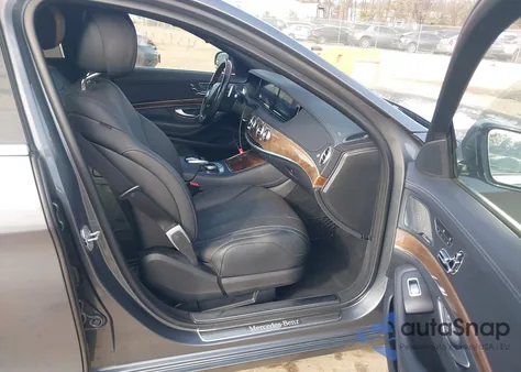 2017 Mercedes-Benz S 550 4Matic z USA, uszkodzony, nr VIN WDDUG8FB5HA314338